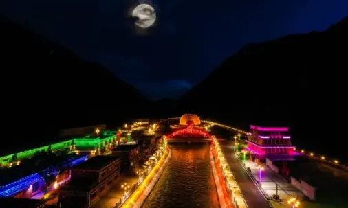 善地德格(新闻政务服务) 善地德格(新闻政务服务)